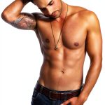 Hot Under the Collar Amazon Kindle eBook LGBTQ+ Bisexual Romance-0